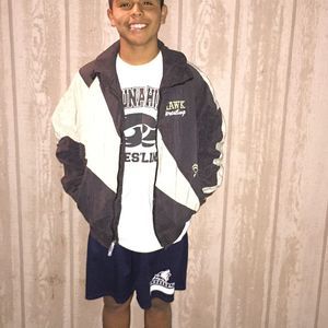 Meet your Posher, Lino